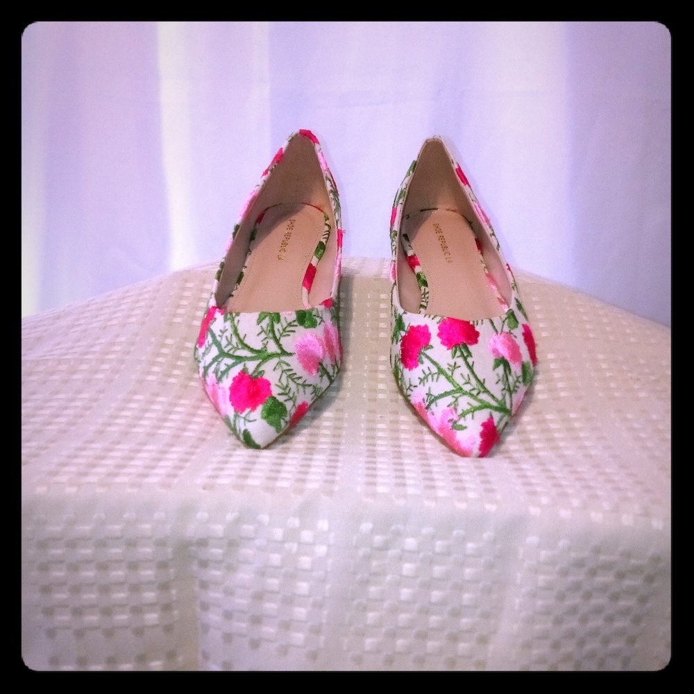 Shoe Republic LA flats